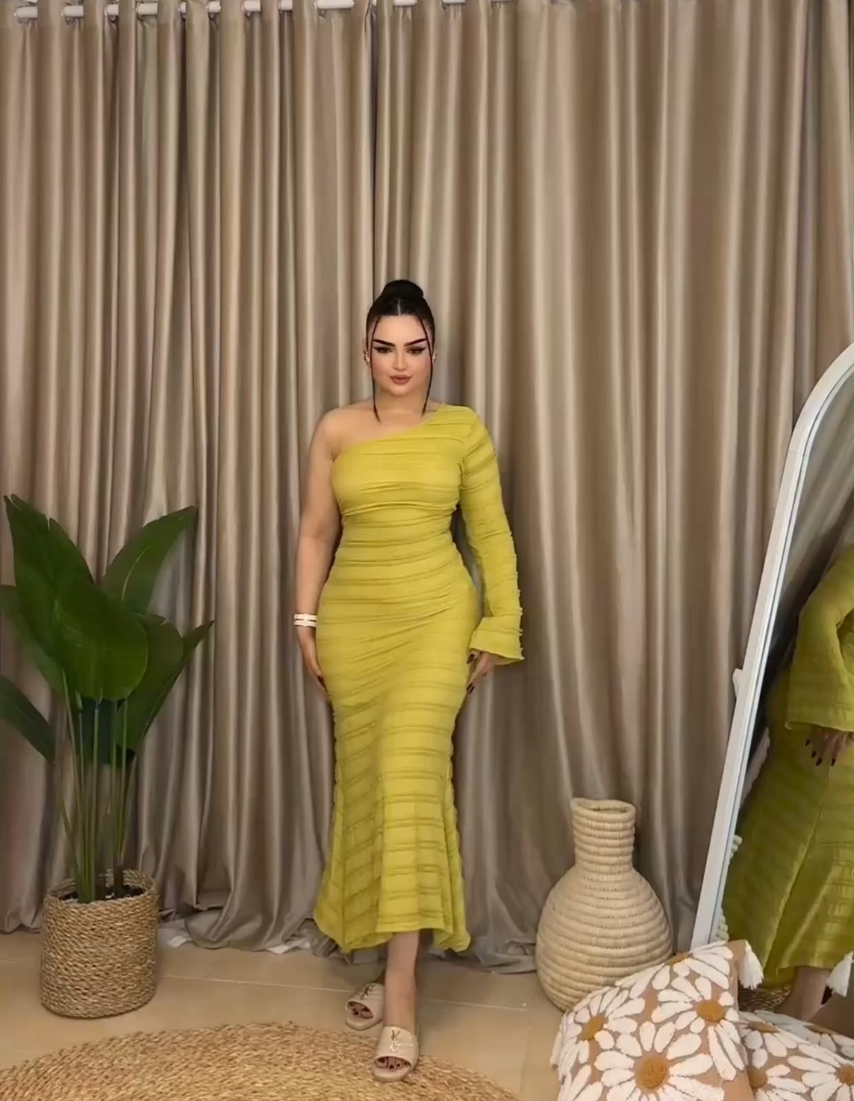 Lemon one sleeve dress